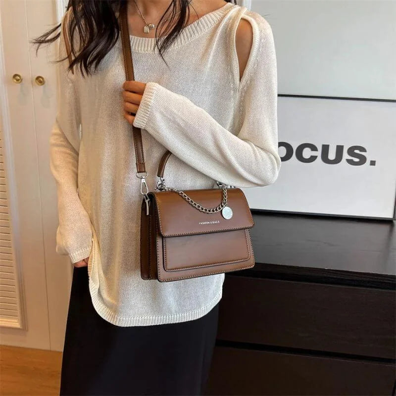BOLSA TRANSVERSAL DE COURO