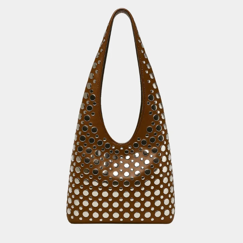 bolsa boho punk marrom com studs de couro