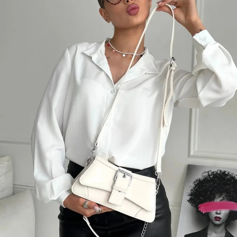 Bolsa de Couro com Corrente - Capri Branca