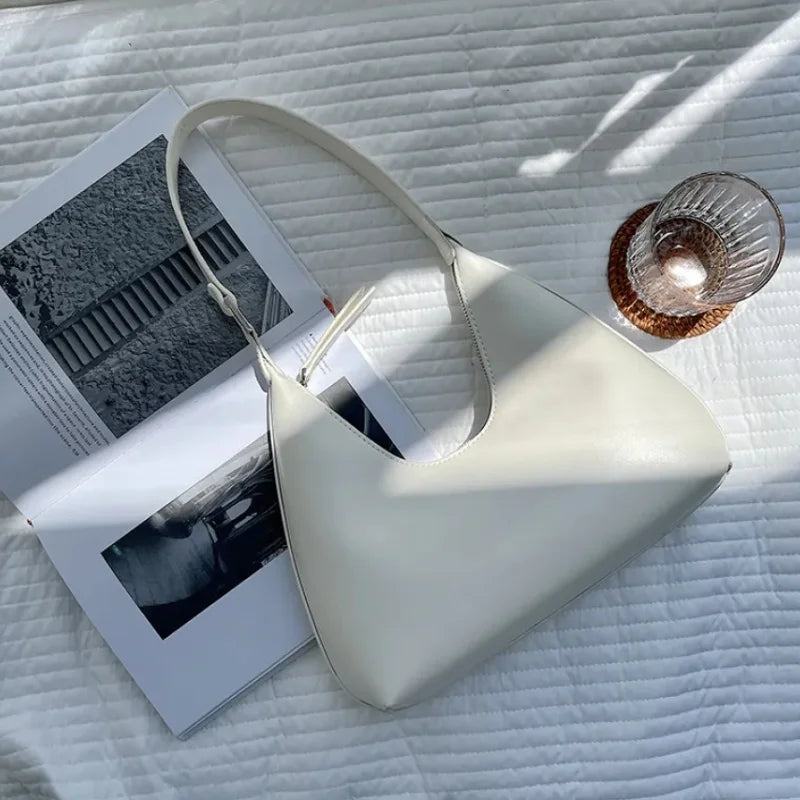 Bolsa Meia Lua - Antonella