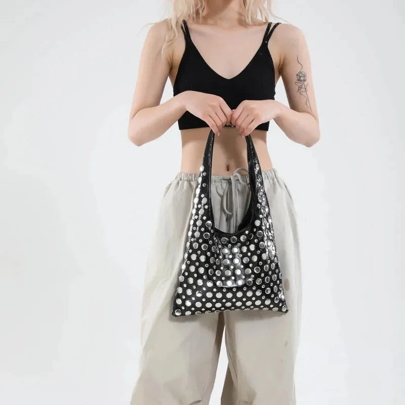 Bolsa Tote Pequena Boho Punk - Emilia Preta