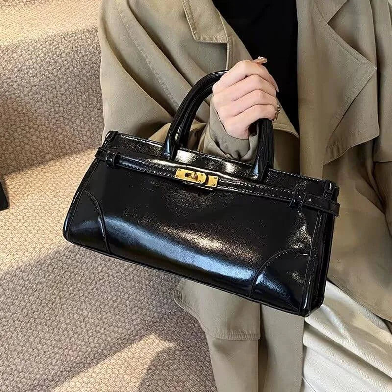 BOLSA PRETA DE MÃO