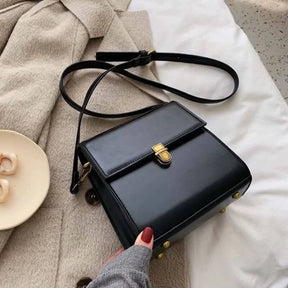 BOLSA PEQUENA PRETA