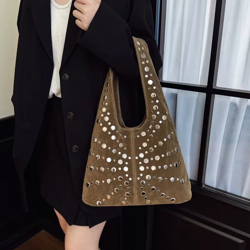 Bolsa Boho Punk com Studs - Avenue Caqui