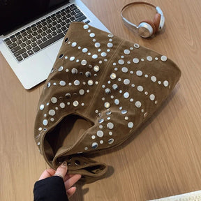 Bolsa Boho Punk com Studs - Avenue Caqui