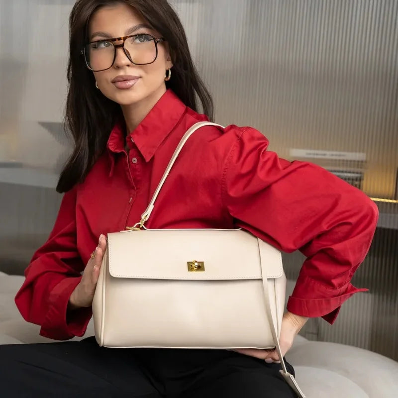 Bolsa de Ombro Grande em Couro - Avenna Bege
