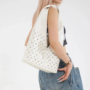 Bolsa Tote Boho Punk com Studs - Estela Branca